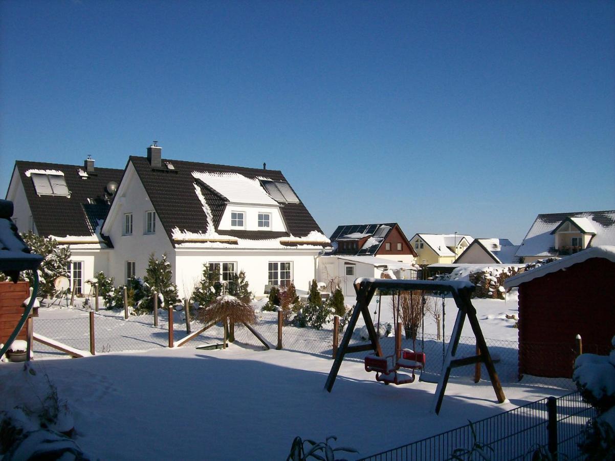 Gastehaus „Haus Am Hahnenberg“ Bed and Breakfast Marmagen Esterno foto